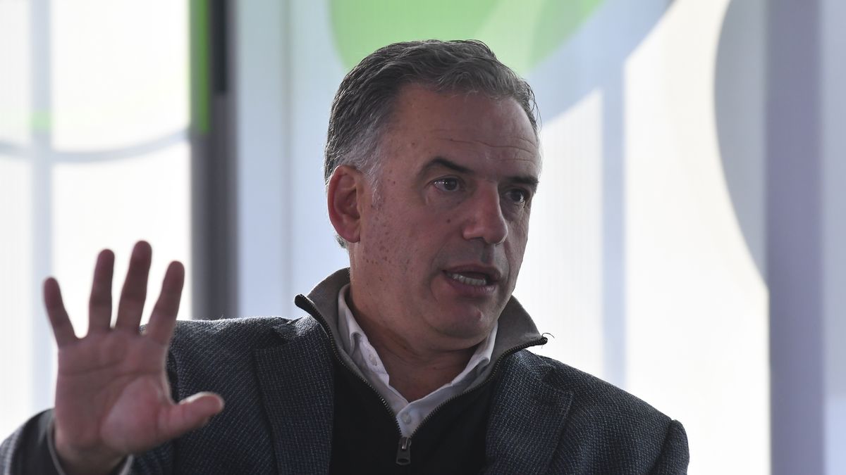 Cumbre en Carrasco en la que participaron Yamandú Orsi, Alejandro Domínguez, Mario Bergara e Ignacio Alonso