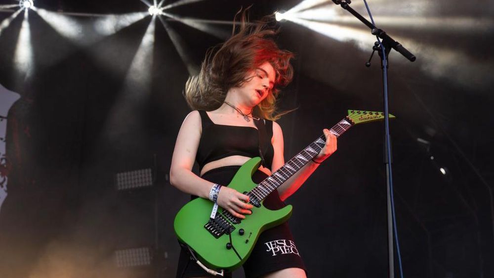 Debbie Gough dice que la escena del metal es ahora un espacio de aceptación e información.