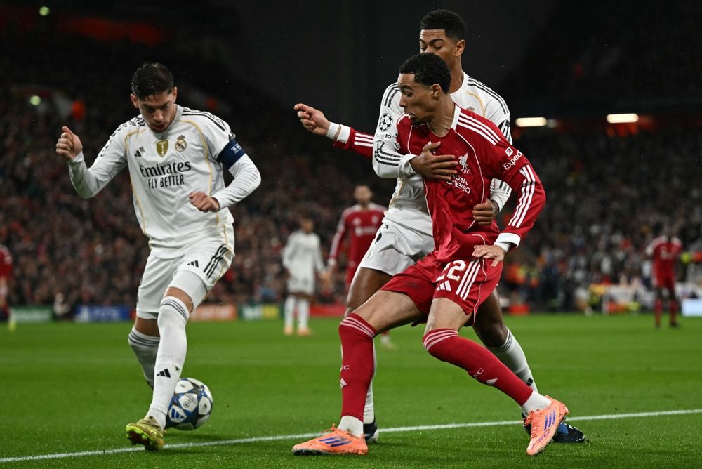 Federico Valverde de Real Madrid ante Liverpool por la Champions League