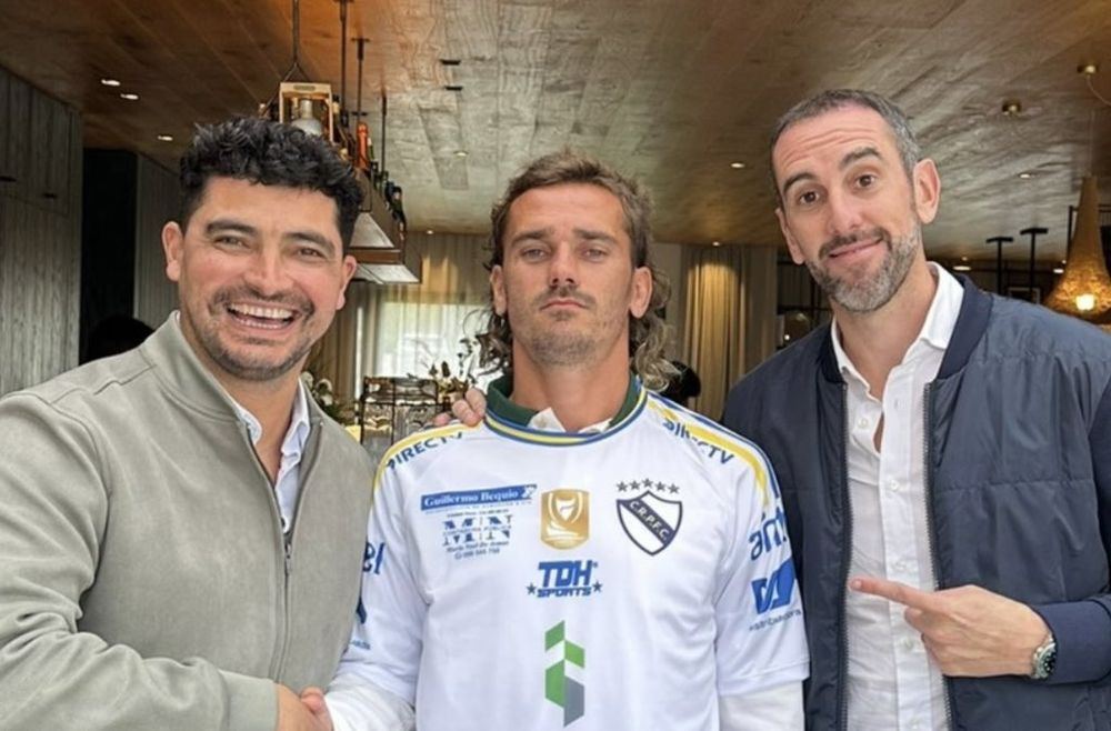 Gonzalo Castro, Antoine Griezmann y Diego Godín