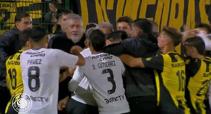 El cruce en Peñarol vs Colo Colo