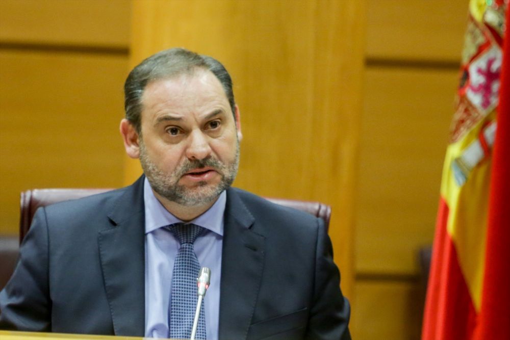 &nbsp;El ministro de Transportes, Movilidad y Agenda Urbana, José Luis Ábalos, durante su comparecencia en el Senado.