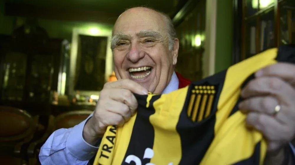 Sanguinetti es presidente honorario de Peñarol
