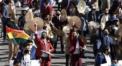 Músicos bolivianos en una protesta para que la presidenta Jeanine Añez reinstale el Ministerio de Cultura