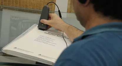 proponen utilizar un dispositivo que asegura el voto secreto a ciegos