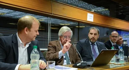 Economía esperará a que Argentina se estabilice para ver hasta dónde deja ir el dólar