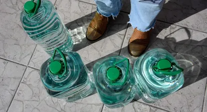 El precio de los bidones cayó 28%