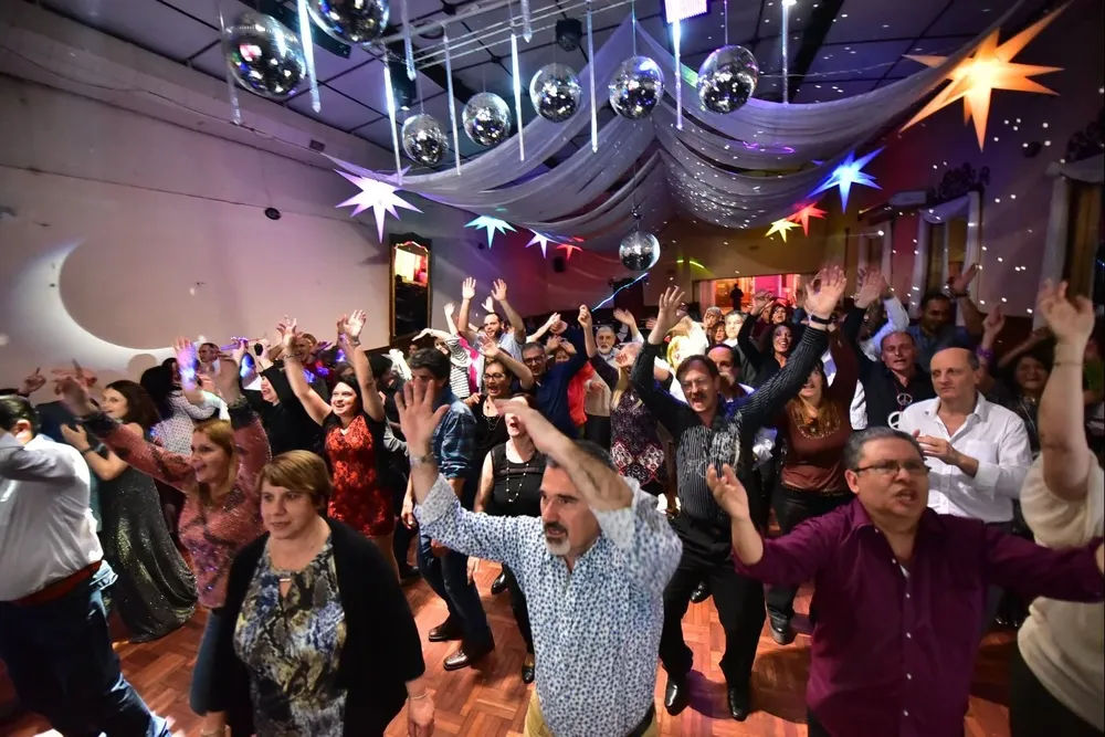 Las fiestas podrán celebrarse hasta las 5 de la mañana a partir de la Noche de la Nostalgia