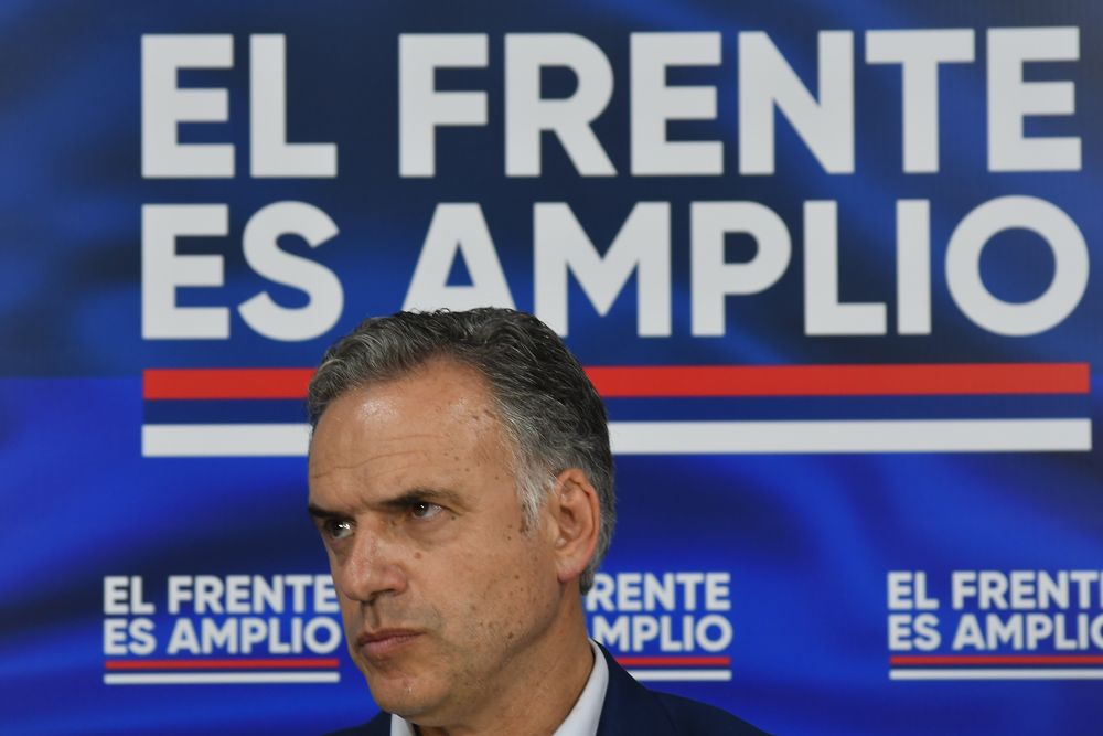 El director estadounidense criticó a Yamandú Orsi