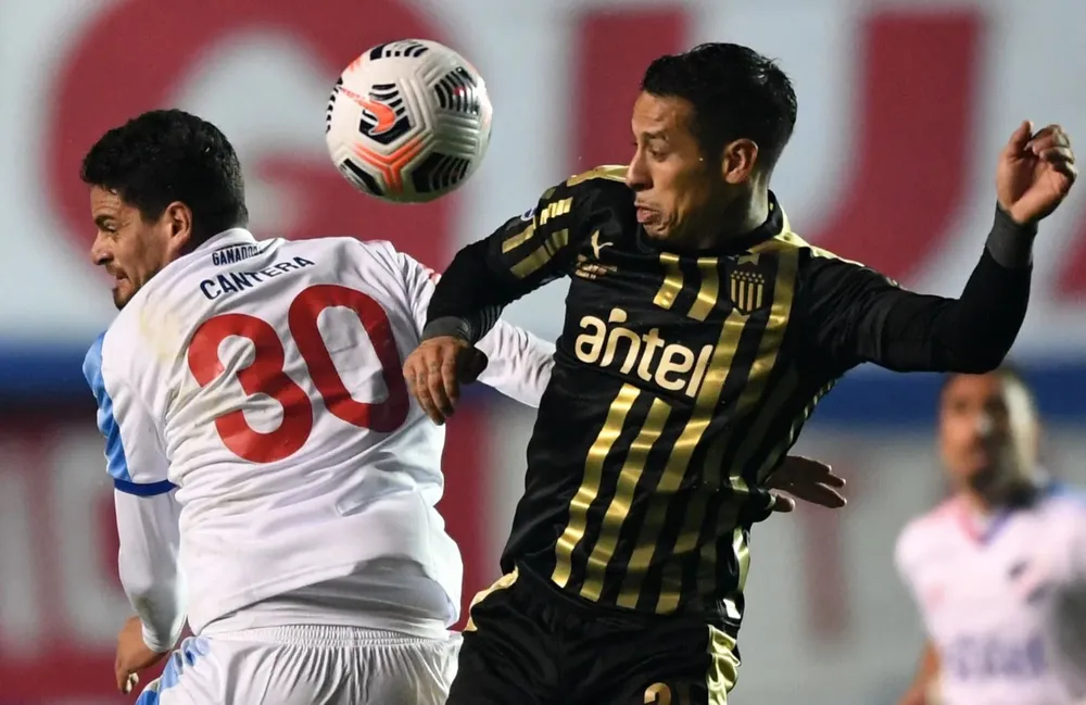 Peñarol fue más que Nacional en el clásico