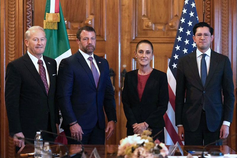 Los cruces irregulares en la frontera EEUU-México bajan a su menor nivel en 50 años: qué dejó la visita de Mullin a Sheinbaum