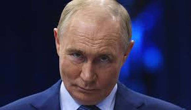 Putin se valió de la banca rusa para financiar sin límite los gastos de una guerra que se prolongó en el tiempo y que deterioró la cartera de crédito de las entidades al punto de convertirlos en un agujero negro.&nbsp;