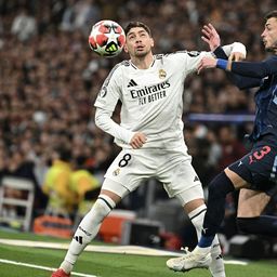 Federico Valverde y Aleksa Terzic