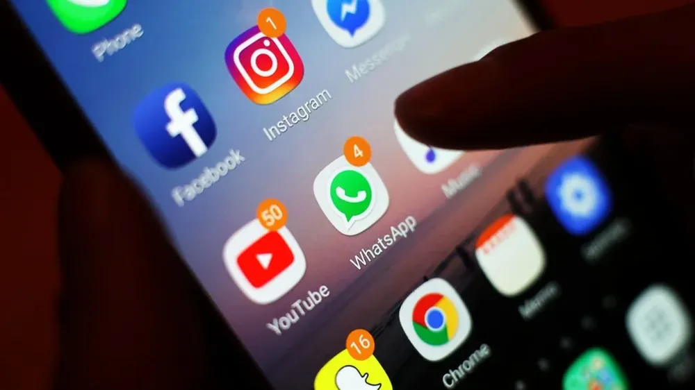 El cofundador y director de Facebook, Mark Zuckerberg, ha tenido que comparecer este año ante legisladores estadounidenses y europeos.
