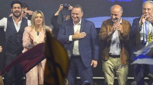 La noche triunfalista del Partido Nacional por votar mejor que las encuestas que terminó con una foto de unidad de la coalición