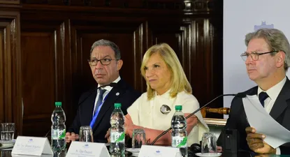 La vicepresidenta integra una delegación de la Unión Interparlamentaria Mundial.