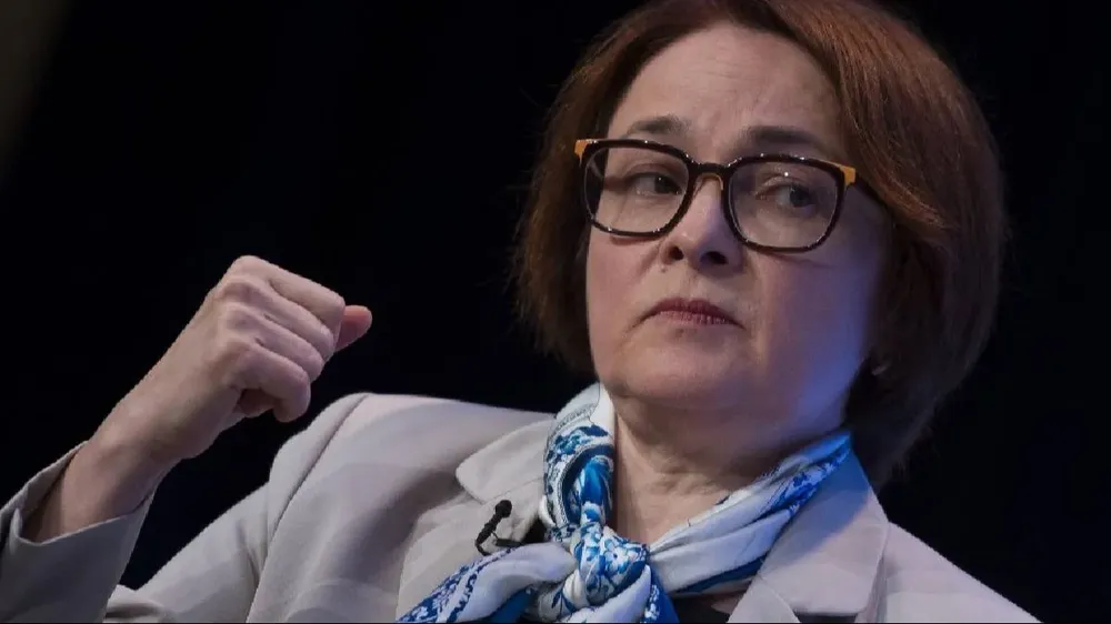 “Las presiones inflacionarias aumentaron de manera significativa”, señaló el organismo que conduce Elvira Nabiullina.