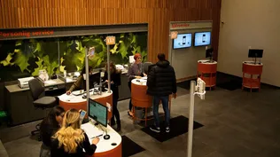 La presión de Suecia para eliminar el efectivo hace que algunos digan: No tan rápido