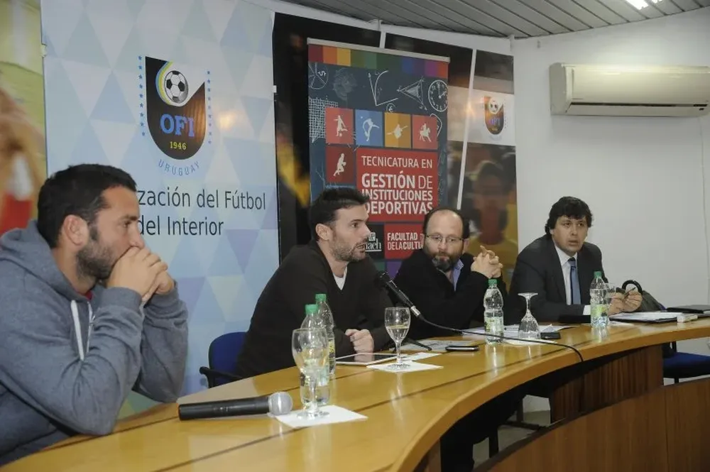 Agustín Lucas, Gustavo Gómez y Federico Perroni disertaron en la sede de OFI