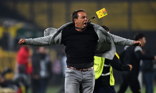 Ignacio Ruglio tras el 1-0 de Peñarol a Racing: Fui a darle un abrazo al árbitro, dejó jugar todo el partido