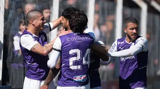 Adrián Balboa celebra el gol de la victoria de Defensor Sporting ante River Plate