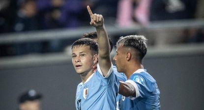Matías Abaldo celebra un gol con la selección de Uruguay sub 20