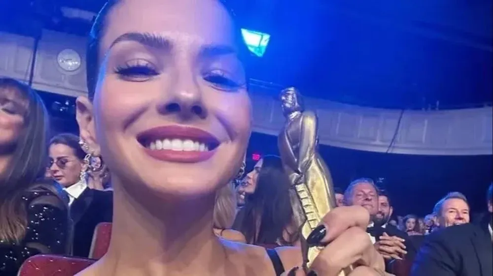 La China Suárez en los Martin Fierro Latinos