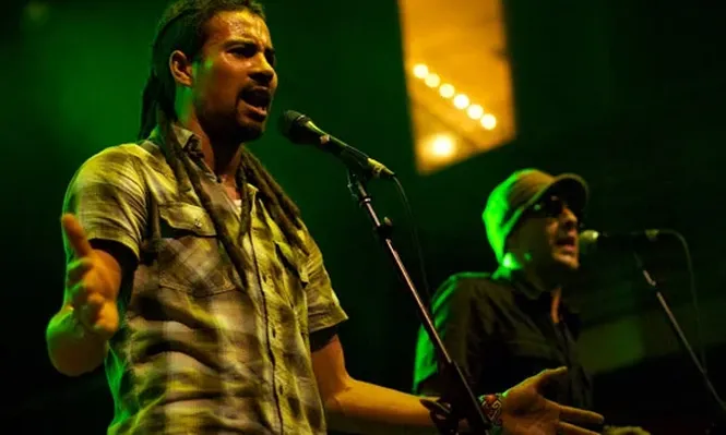 El Cerro se movió con un conjunto de salsa en serio