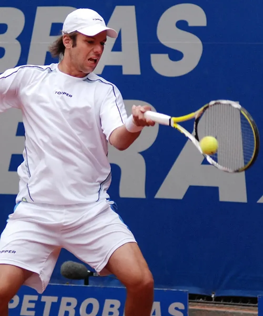 Zeballos es finalista del Uruguay Open