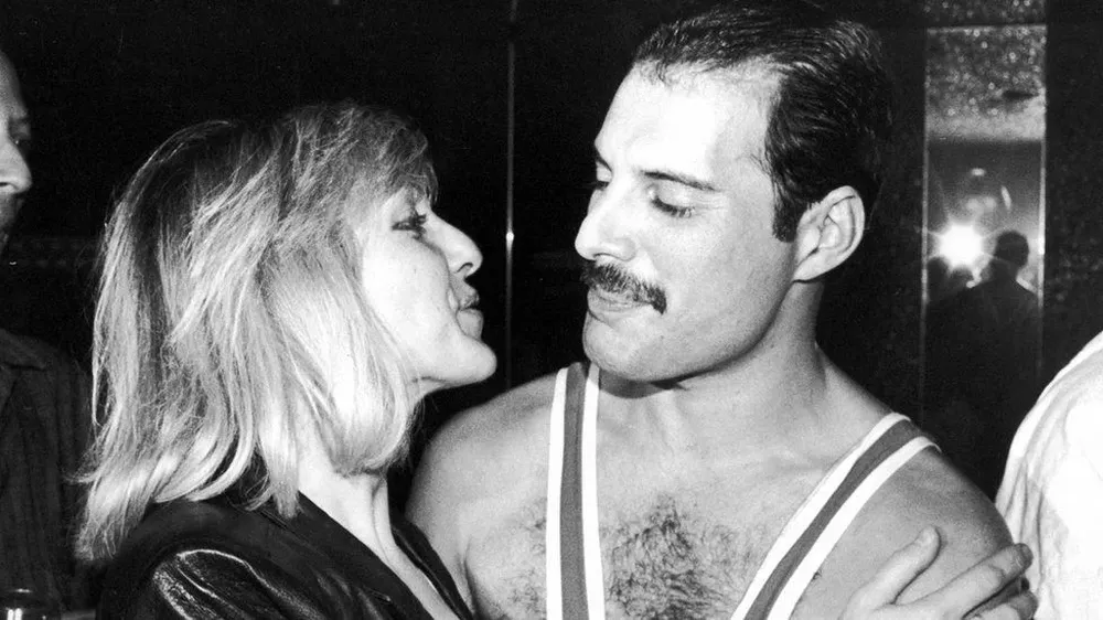 Cuando se conocieron, Mercury aún no era un músico exitoso.