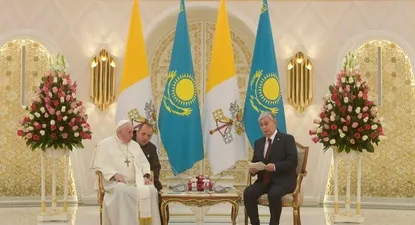 Papa Francisco con el Presidente de Kazajistán