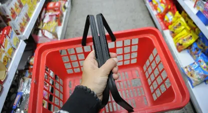 Duro golpe para los alfajores y otros productos de consumo impulsivo