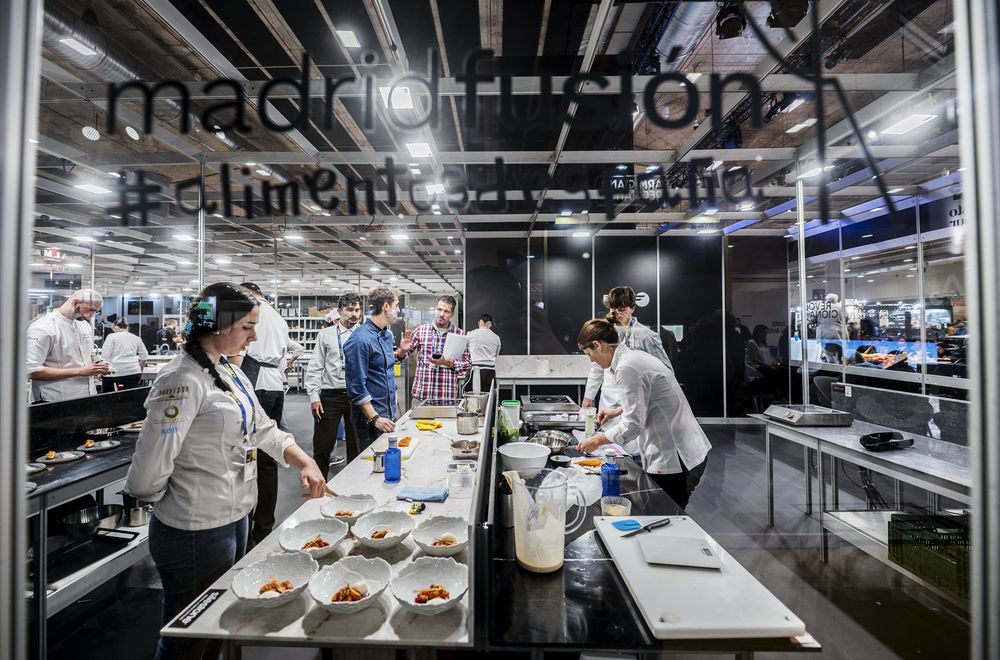 EuropaPress_6481192_varias_cocineros_xxiii_edicion_madrid_fusion_alimentos_espana_ifema_27