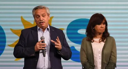 El presidente Alberto Fernández reconoció la derrota en las PASO 2021, con Cristina Fernández de Kirchner a su lado