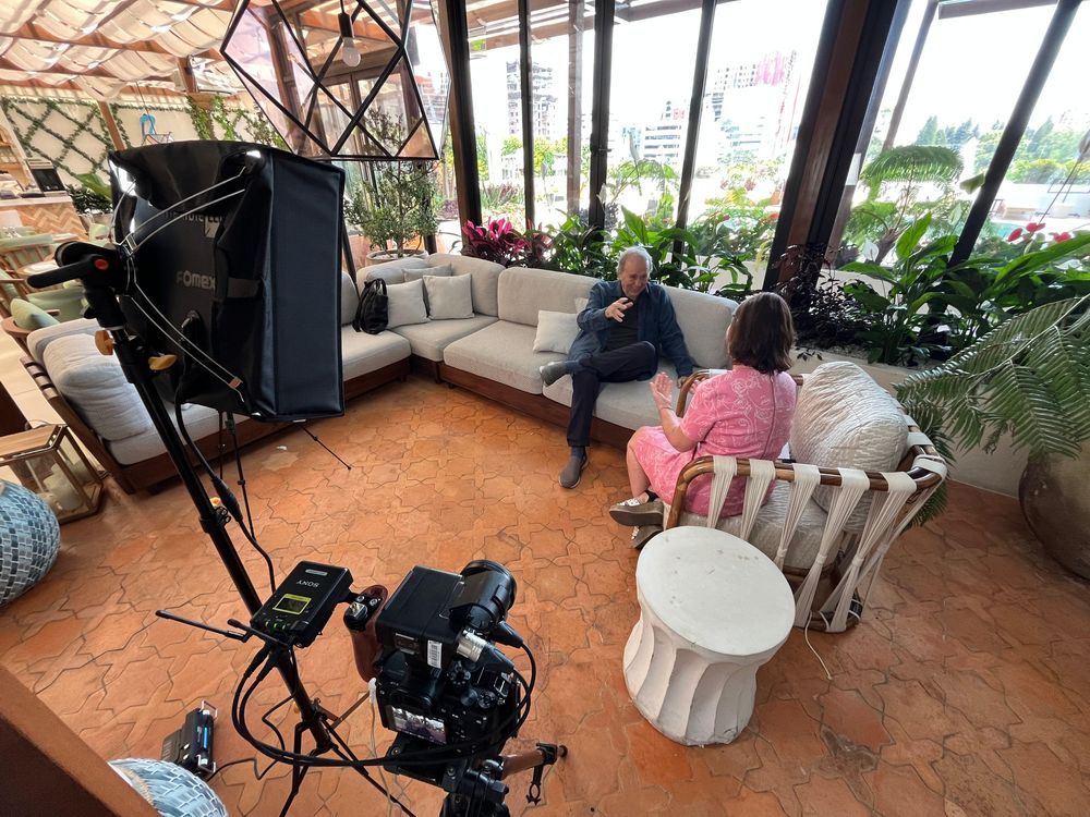 Serrat habló con Carolina Robino, directora editorial de BBC Mundo, en Guatemala.