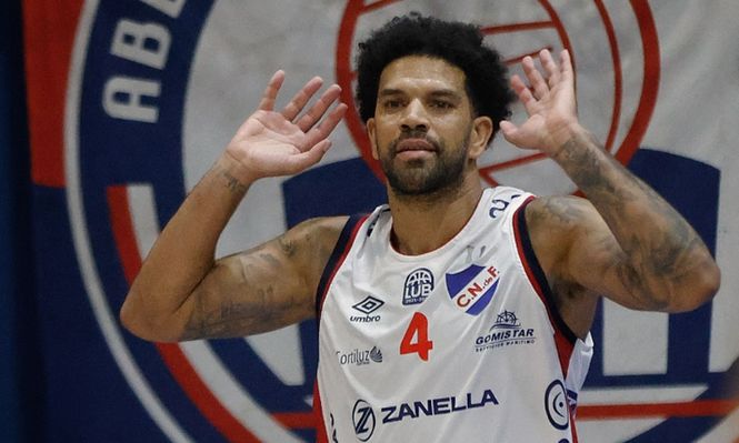 James Feldeine, jugador de básquetbol de Nacional
