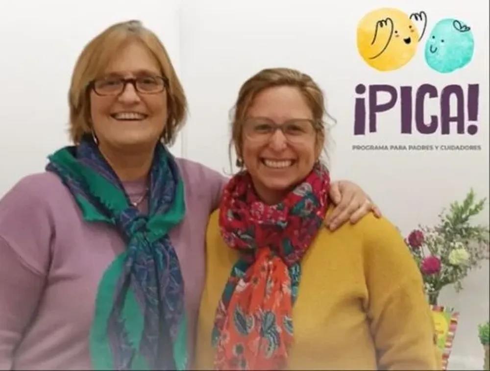 Las psiquiatras pediátricas Gabriela Garrido y Cecilia Amigo.