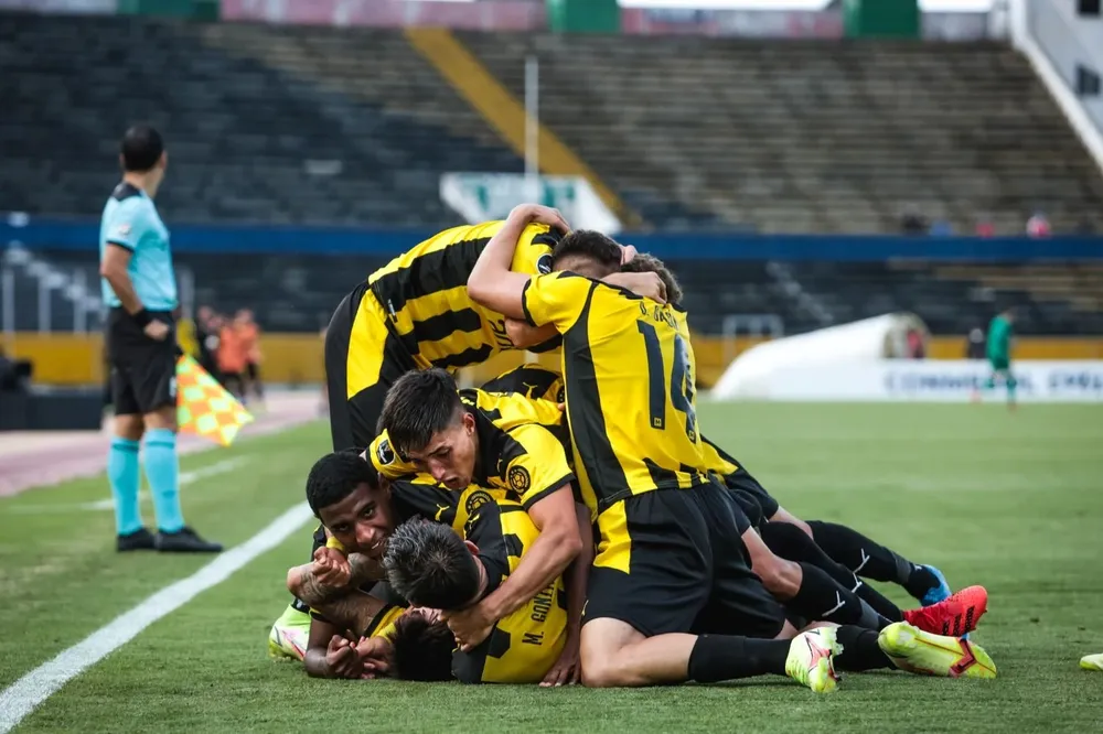 La sub 20 de Peñarol en Quito