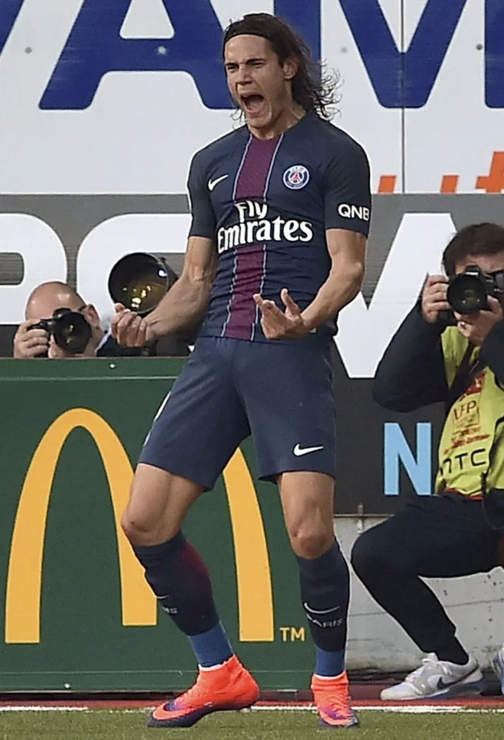 Edinson Cavani, hizo un gol para el triunfo de PSG ante Nancy