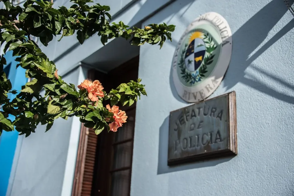 Seis hombres fueron detenidos en Rivera, en el marco de una investigación por difusión y almacenamiento de pornografía infantil