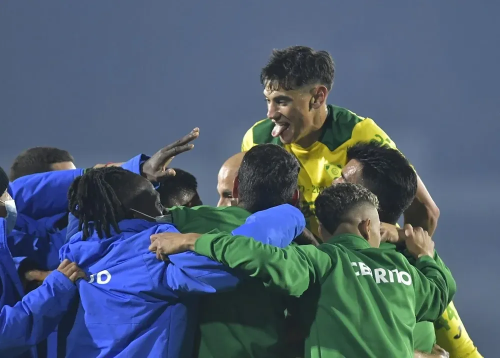 El Toto Núñez en la cima del festejo