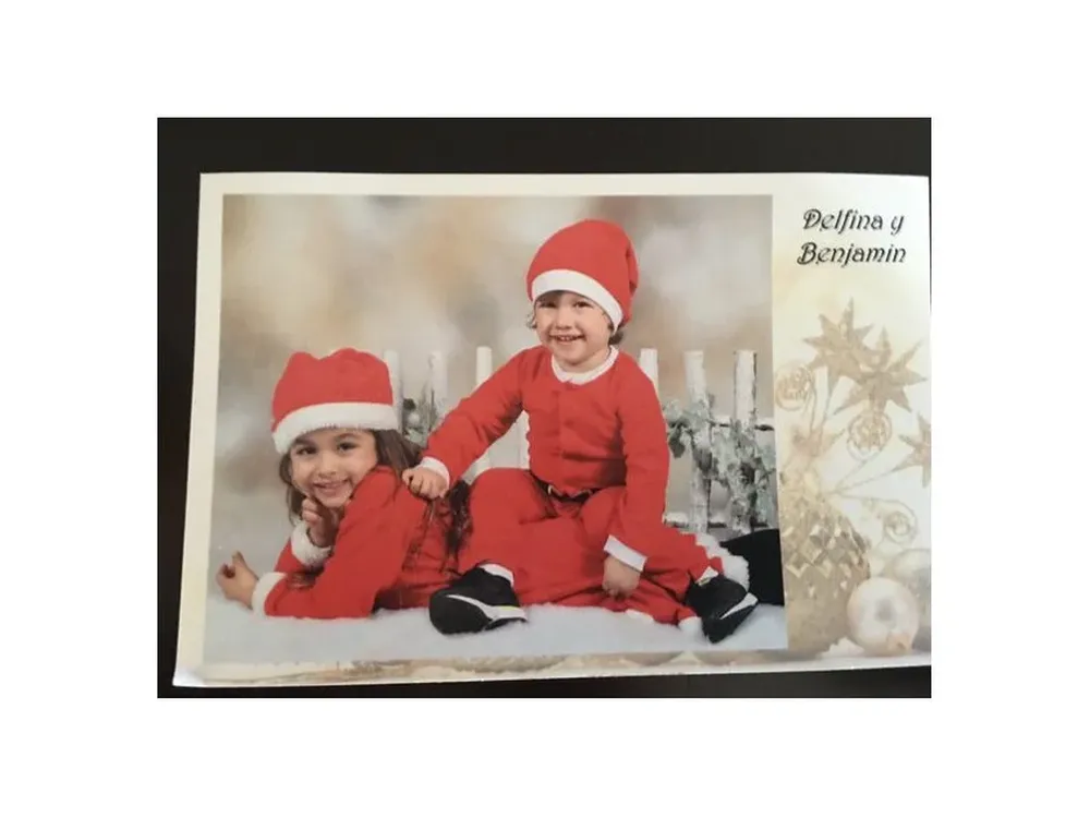 El saludo navideño de sus hijos
