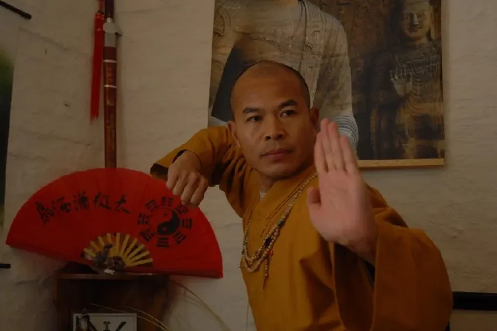 Shi de Yang dará una conferencia gratuita este jueves 9 en la Intendencia de Montevideo.