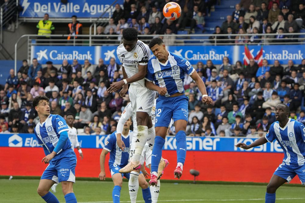 Mouriño ante Aurélien Tchouaméni Mouriño ante Aurélien Tchouaméni