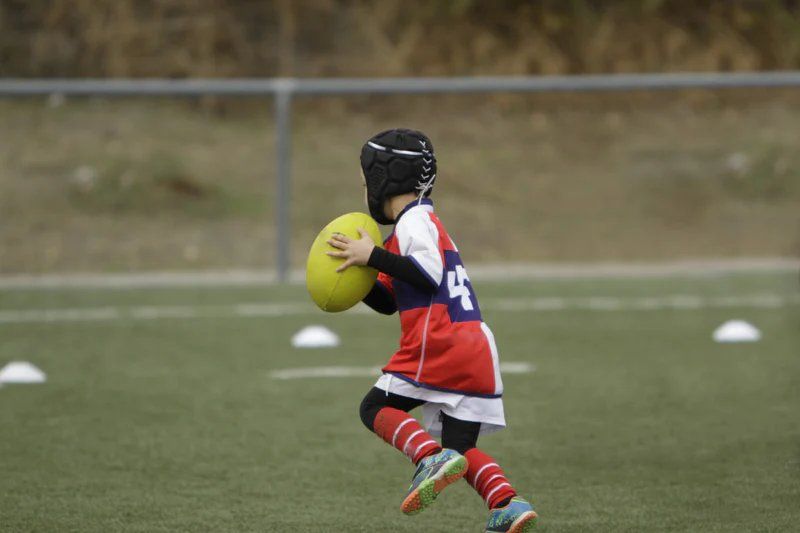 Seis clubes de rugby denunciaron a dos colegios ante la URU por prohibir a sus alumnos jugar con otros equipos