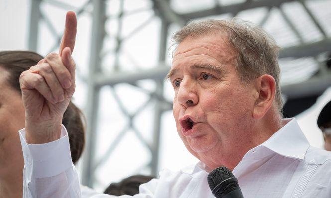 Edmundo González Urrutia, el candidato presidencial de la oposición venezolana