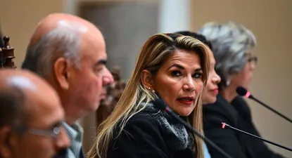 dos ministros bolivianos anunciaron su salida del gobierno de anez