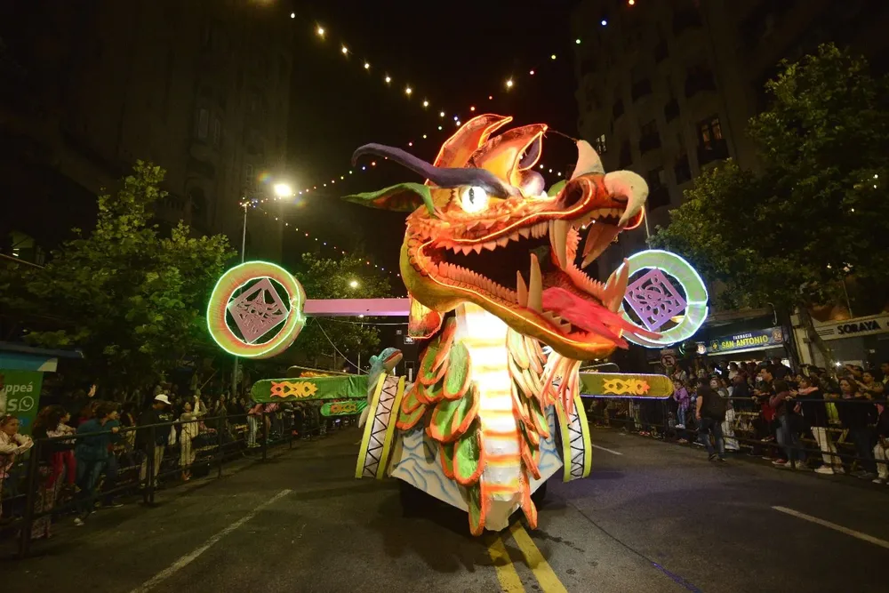 El Desfile de Carnaval vuelve a 18 de Julio