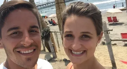 Alejandro Hohberg y su novia en Perú