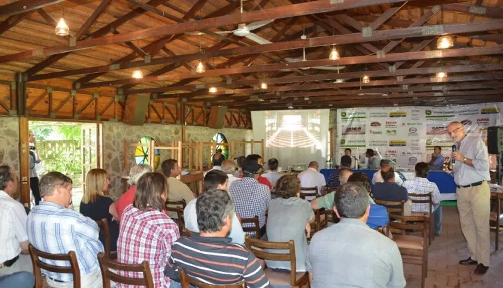 La exposición de Sacardi durante el plenario de CUSA